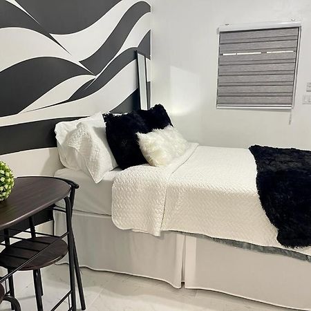Cozy Studio, Prime Location, Remodeled, 1 Parking West Palm Beach Esterno foto