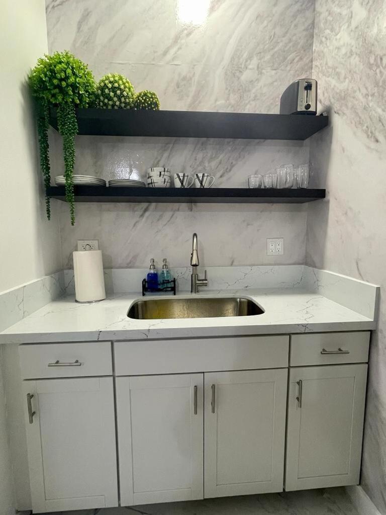 Cozy Studio, Prime Location, Remodeled, 1 Parking West Palm Beach Esterno foto