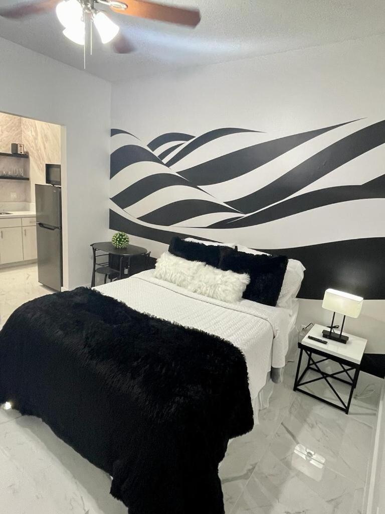 Cozy Studio, Prime Location, Remodeled, 1 Parking West Palm Beach Esterno foto