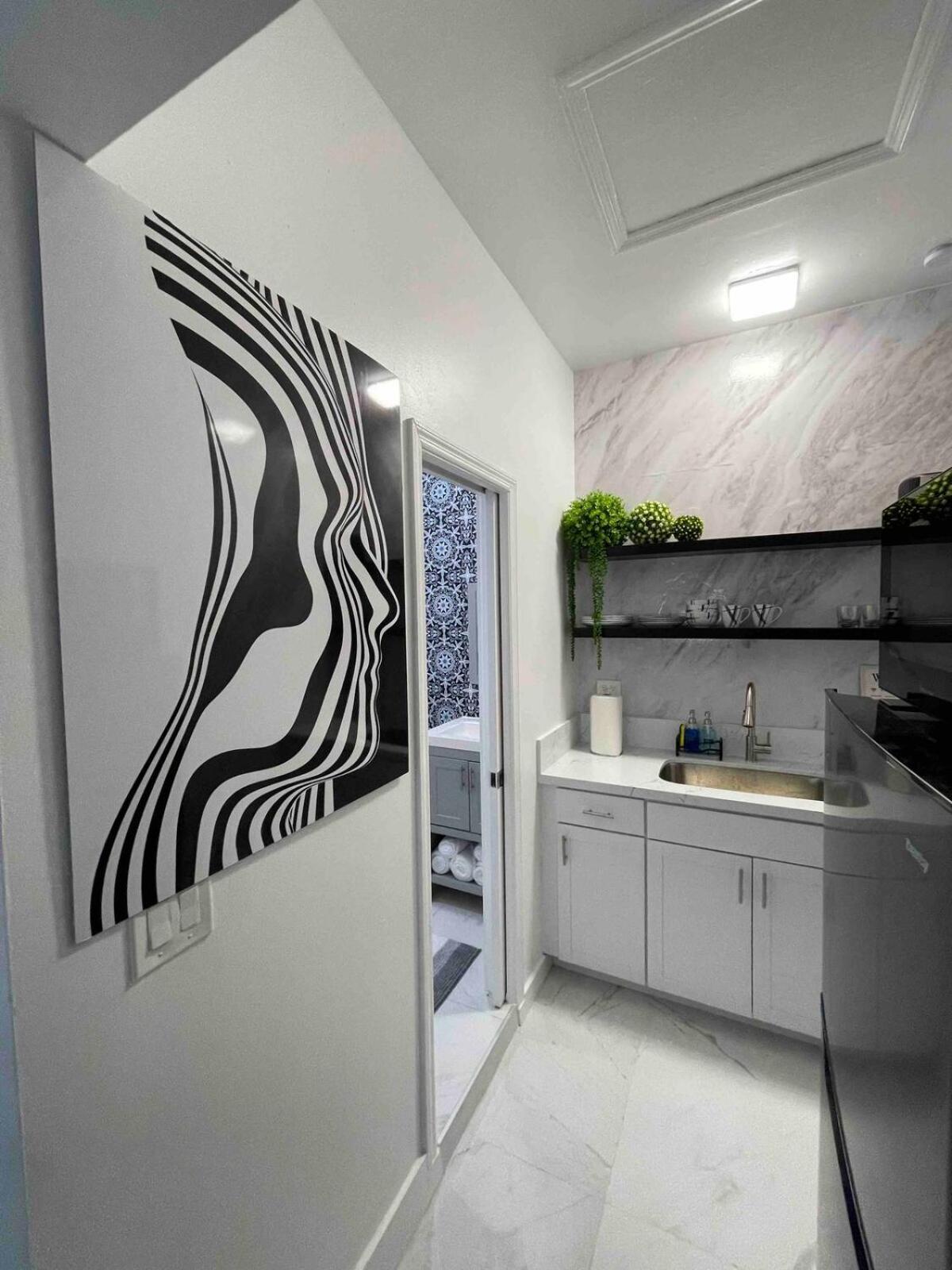 Cozy Studio, Prime Location, Remodeled, 1 Parking West Palm Beach Esterno foto