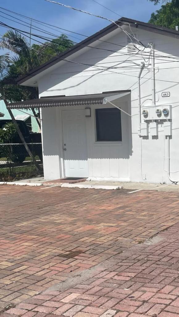 Cozy Studio, Prime Location, Remodeled, 1 Parking West Palm Beach Esterno foto